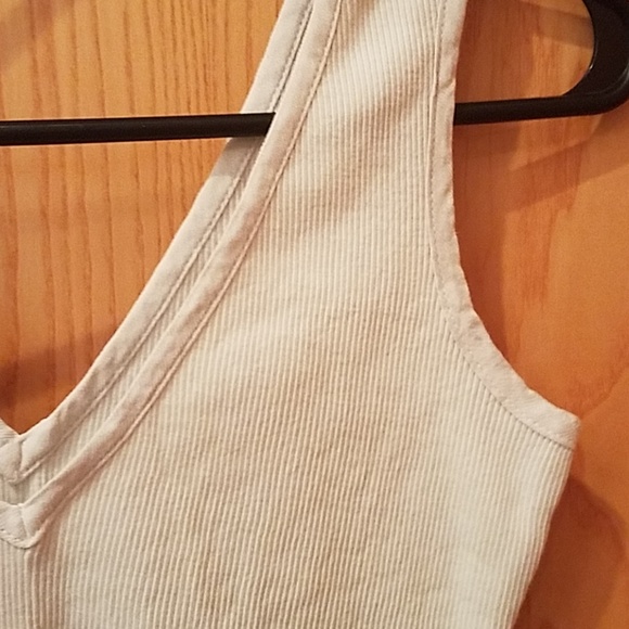 Tank Top Ribbed NWT. A. GOLD E. - Picture 2 of 2